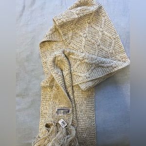 Old Navy Cream colored Scarf